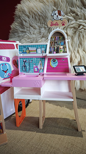 Barbie kiirabiauto ja lemmikloomapod (2 foto / 10)