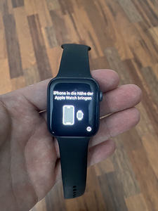 Apple watch Series 4 44mm (2 foto / 3)