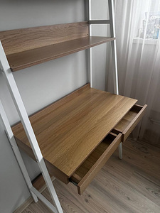 Писменный стол (3 фото из 5)