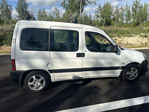 Peugeot Partner (4 фото из 7)
