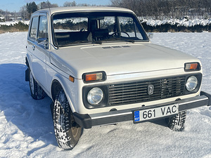 Лада Нива 2121 (4 фото из 15)