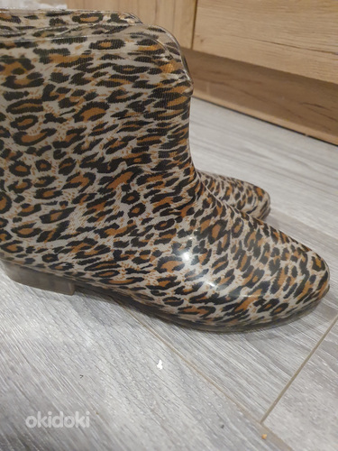 Naiste jalanõud