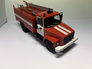 1/43 (1 foto / 3)