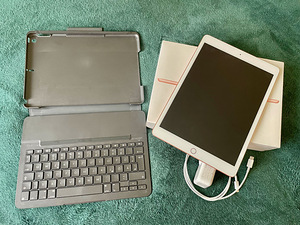 Apple iPad 10.2" 7gen + klaviatuuriga kaaned (2 foto / 6)