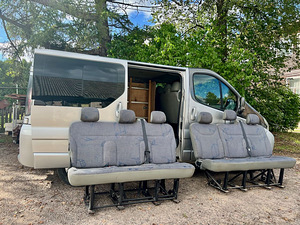 Renault Trafic 1.9 74kW 9 kohta (12 foto / 13)