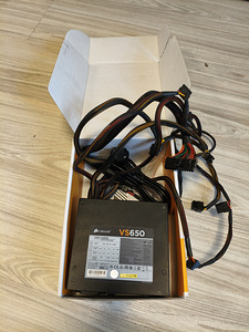 Arvuti toiteplokk Corsair VS 650 (3 foto / 3)