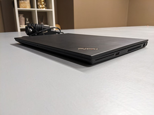 M: Lenovo Thinkpad P15s (4 foto / 4)