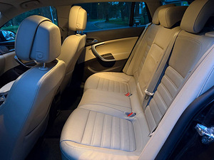 Opel Insignia Sports Tourer SW 4x4 (6 foto / 13)