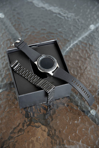 Nutikell Samsung Galaxy Watch LTE (46 mm) (2 foto / 3)