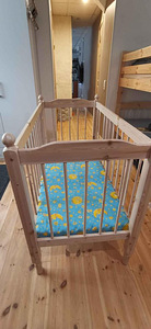 Деревянная детская кровать 120х60