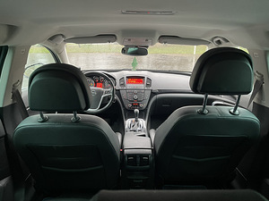Opel Insignia 4x4 SPORTS TOURER SW 2.0 118kW (10 foto / 15)