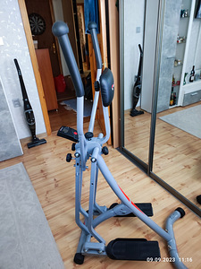 Trenažöör Christopeit Walker (4 foto / 9)