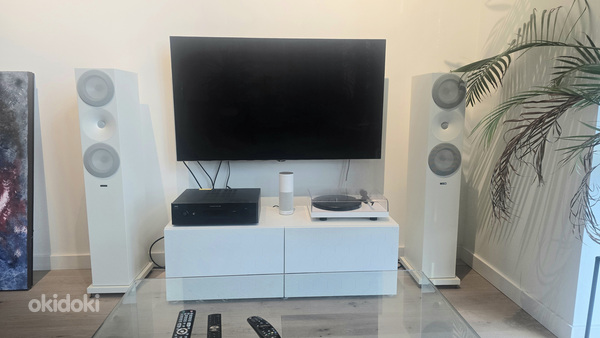 Amphion Argon 7L speakers