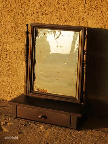 Антикварное настольное зеркало с ящиком (фото #1)