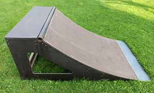 Obstaakel (Quarter Pipe) (1 foto / 4)