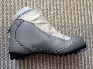 Naiste murdmaasuusasaapad Rossignol X1 Ultra (6 foto / 8)