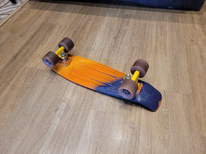 Продаётся скейтборд , penny board orange & purple
