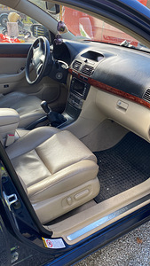Toyota Avensis 2.0 85kw (2 foto / 4)
