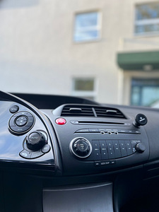 Honda Civic 5D 2007 (12 foto / 13)