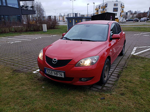 Mazda 3 2006, второй владелец (9 фото из 9)