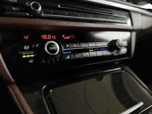BMW 528 Comfort Line 3.0 190kw (6 foto / 15)