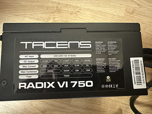 Toiteplokk 750W