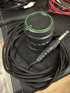 Mackie Cr5x / cr8sxbt (2 foto / 3)