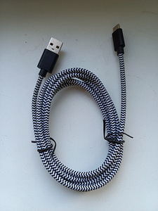 USB-C кабель 1.5m (новый)