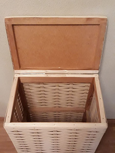 Pesukast, vintage, nõukaaegne/plastikpunutis (4 foto / 6)
