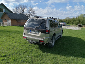 MITSUBISHI PAJERO SPORT (4 foto / 6)