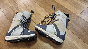 Müüa Burton Freestyle naiste lumelauasaabas 36.5 suurus. (2 foto / 7)