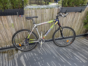 Müüa Merida Pro Issue HFS maastikujalgratas