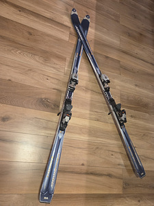 Müüa mäesuusad Atomic Betacarv X 180cm (2 foto / 10)