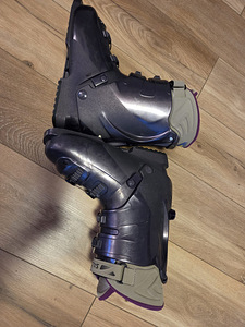 Müüa mäesuusasaapad Salomon Evolution 5. Suurus 41 (3 foto / 8)