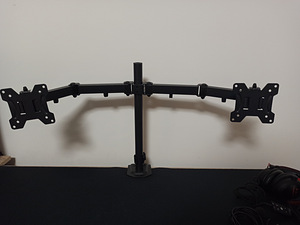 Dual 15 -32-Inch Monitori jalg. (2 foto / 4)