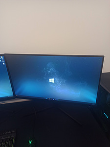 Mi Desktop Monitor 27" (2 foto / 5)