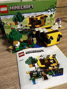 Lego Minecraft 21241 Mesilasemajake (1 foto / 2)