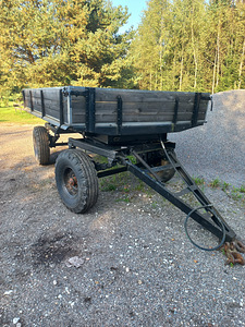Traktori käru (2 foto / 3)