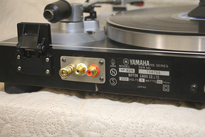 YAMAHA YP-B2B (4 foto / 6)