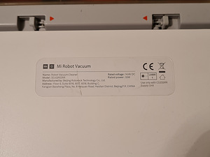 Xiaomi Mi Robot Vacuum робот пылесос (6 фото из 7)