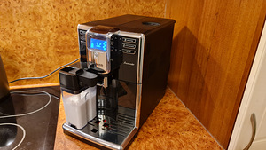 Täisautomaatne espressomasin Saeco Incanto HD8918 (1 foto / 4)