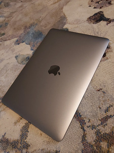 2017 MacBook Retina (2 фото из 4)
