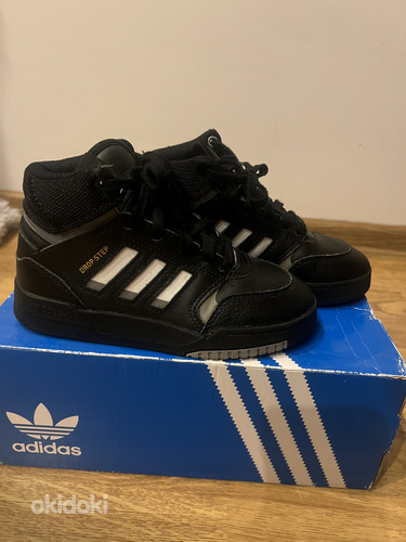 Adidas S.30