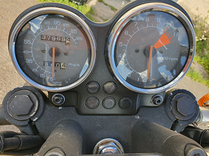 Honda Magna 700cc 58KW (6 foto / 10)