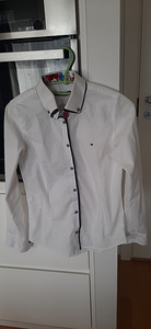 TOMMY HILFIGER särgid,s.S ja M (6 foto / 10)