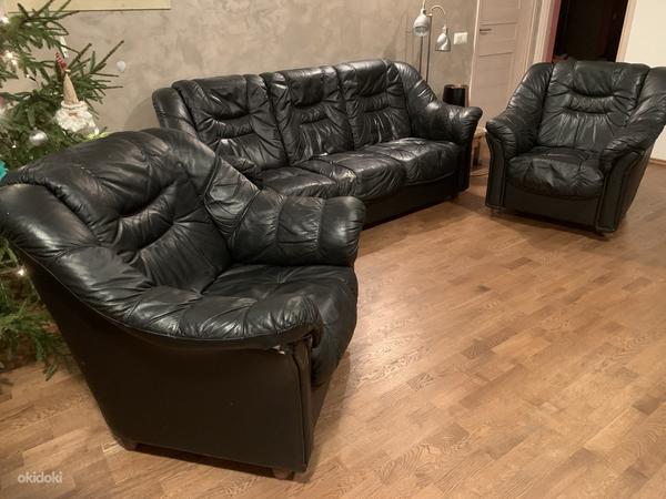 Кожаная мебель, диван и 2 кресла (фото #2)