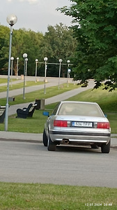 Auto (3 foto / 4)