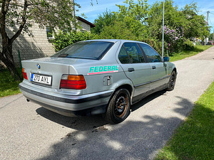 БМВ Е36 1.6 75кВт (4 фото из 6)
