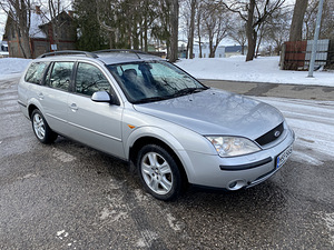 Ford Mondeo Ghia V6 (2 foto / 5)