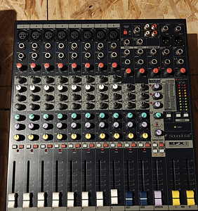 Soundcraft efx8 (6 foto / 7)